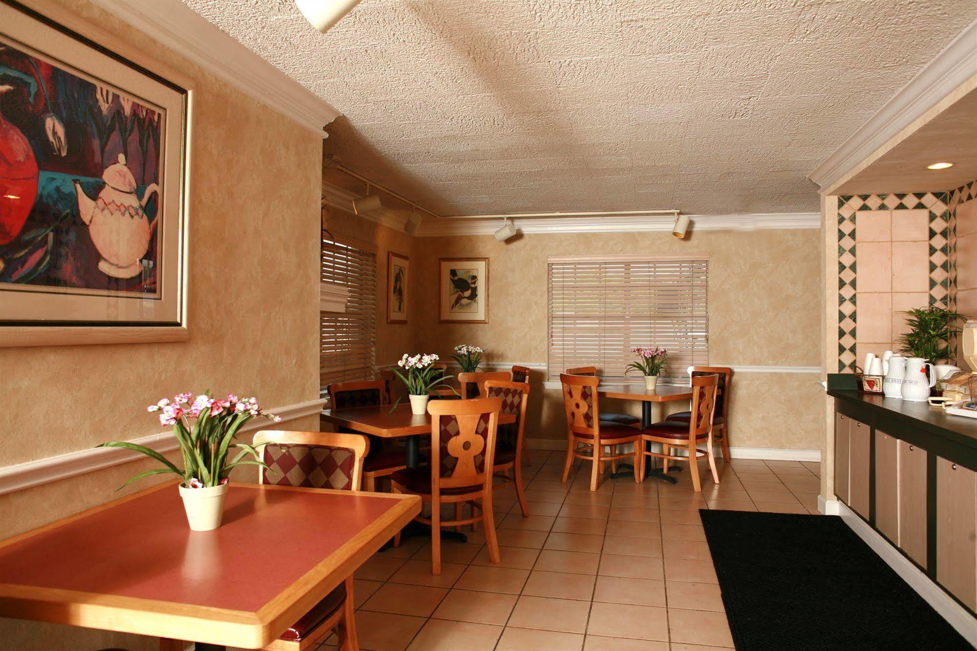 Magnuson Hotel Little Rock South Restaurant bilde
